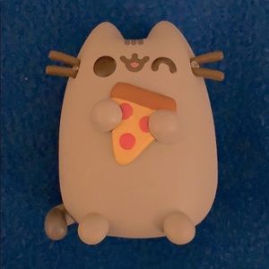 Funko Pop Pusheen with Pizza Slice 3”